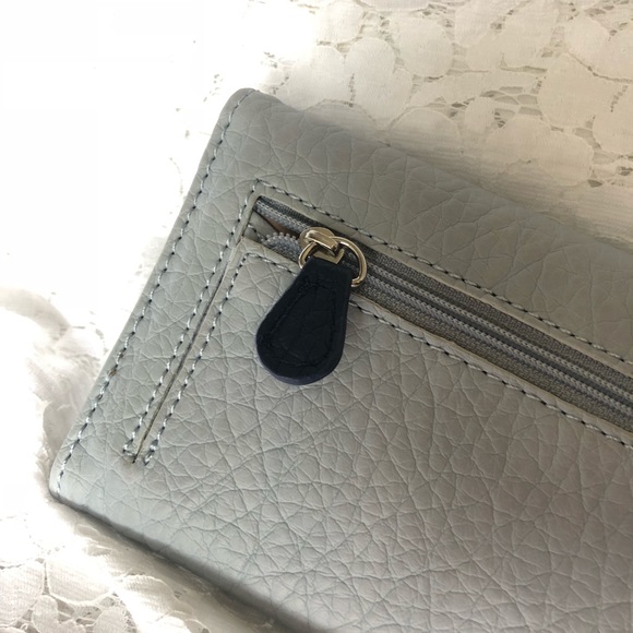 NWOT Nine West Powder Blue & Navy Wallet - Picture 8 of 8